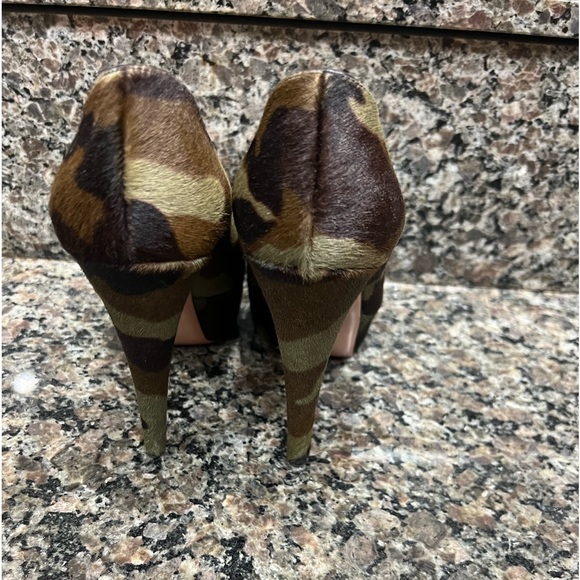 Authentic Prada Camouflage Platforms - Picture 4 of 7